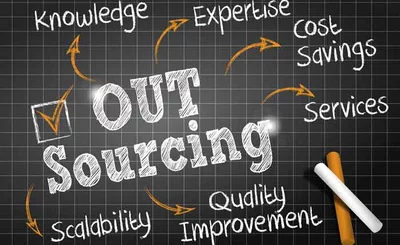 chalkboard draw : outsourcing cs5 © Jérôme Rommé - Fotolia