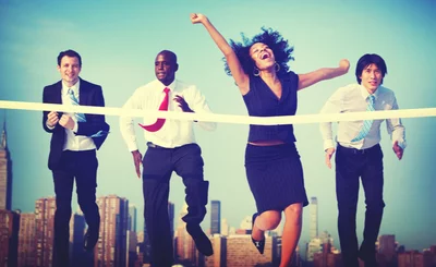 Business people win race city concept © Rawpixel.com - shutterstock