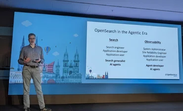 Carl Meadows speaking at OpenSearchCon Europe © AlyxMacQueen